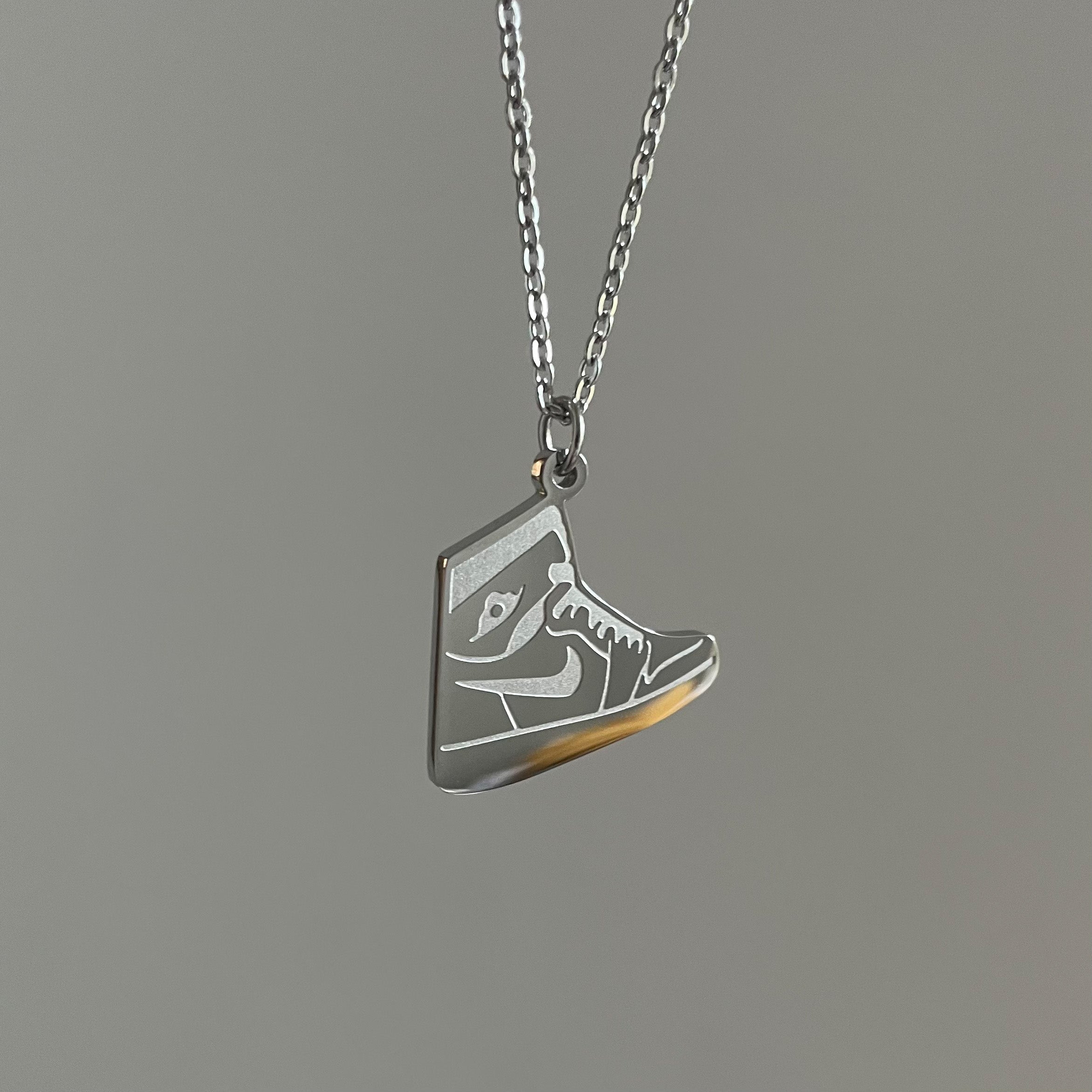 Hypebeast Necklace (Gold & Silver)