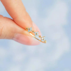 Dainty Flowers Ring